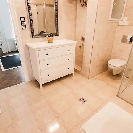 Cityhold Premier * Budapest